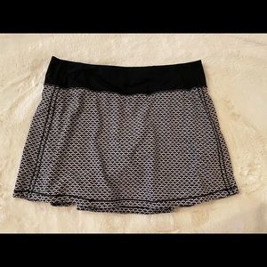 Size 8 Tall Lululemon Pace Rival Black/White